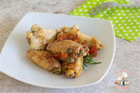 Ali di pollo alla pizzaiola