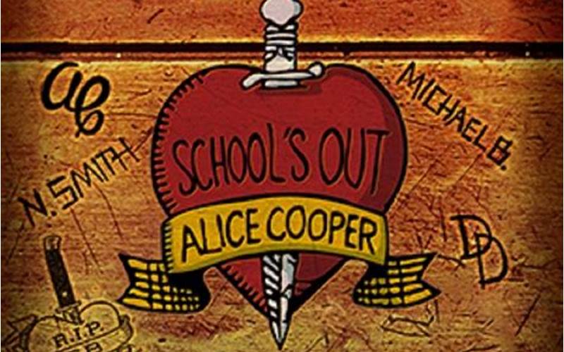 Alice Cooper Performing School'S Out For Summer