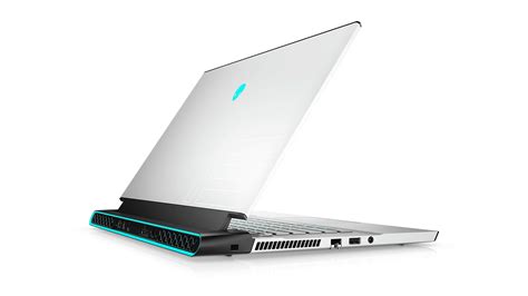 Alienware m15 R3 eye tracking