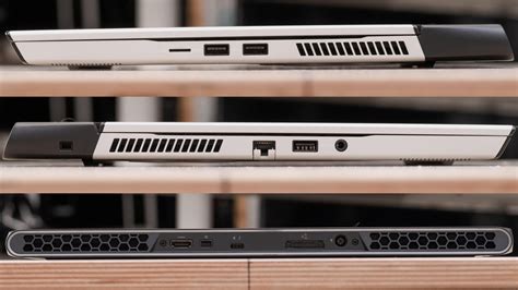Alienware m15 R3 ports