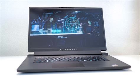 Alienware m17 R5 performance