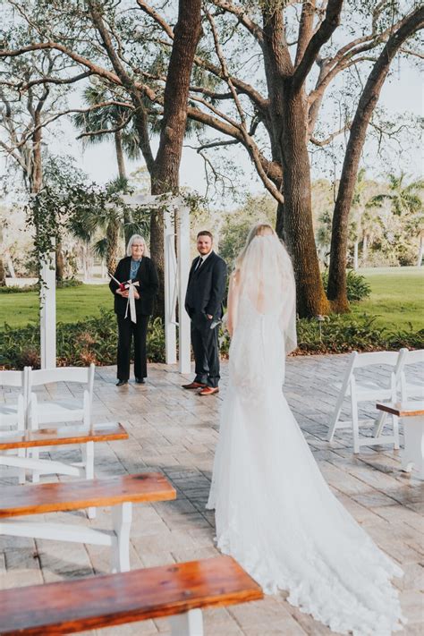 Experience the Dreamiest Micro Wedding in Florida with Our All-Inclusive Packages!