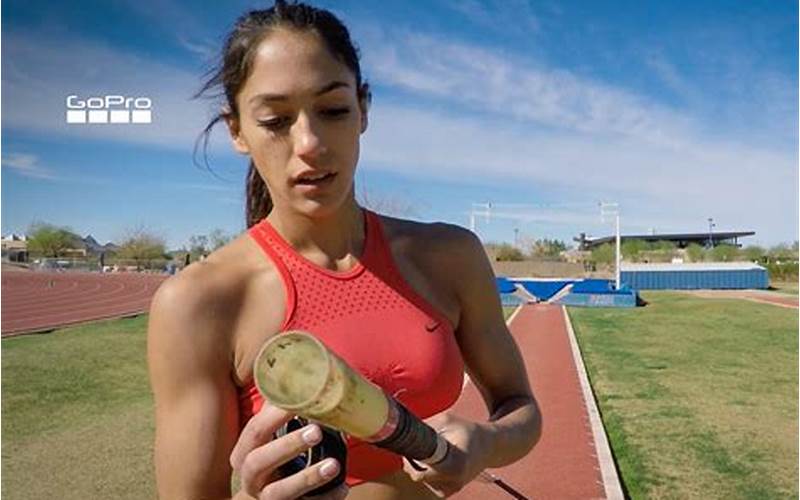 Allison Stokke In Competition