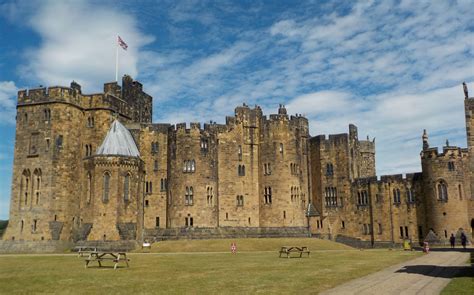 Alnwick Castle Hogwarts