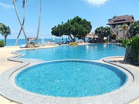 Aloha Resort Koh Samui Pool