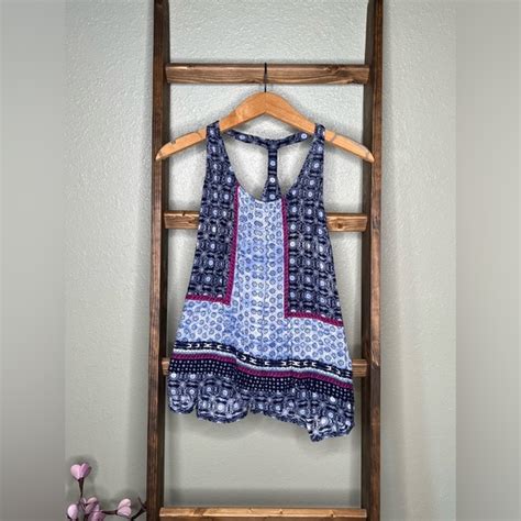 Alya Tank Tops