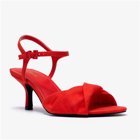 Amazing Red Heeled