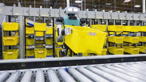 Amazon warehouse workers get robotic help