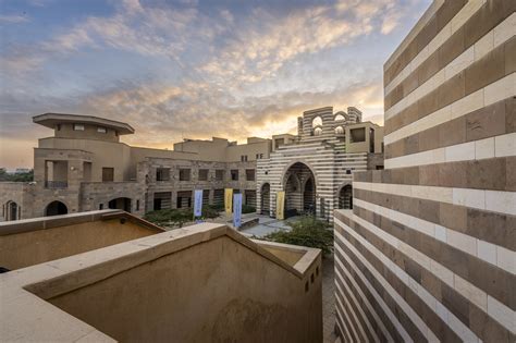 American University In Cairo Course Catalogue