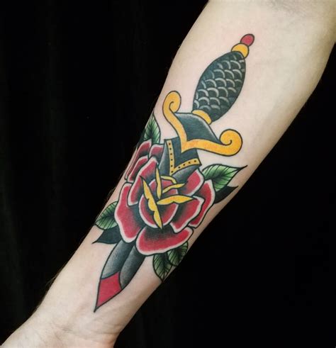 Traditional/Americana Tattoo Slave to the Needle