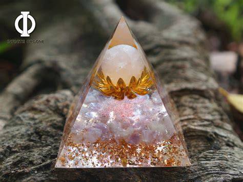 Amethyst With Copper Quartz Orgone Pyramid