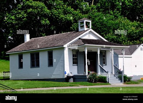 Amish Schoolhouse