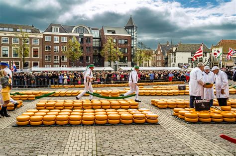 Amsterdam Cheese Market Tour: Is it Worth Your Time?