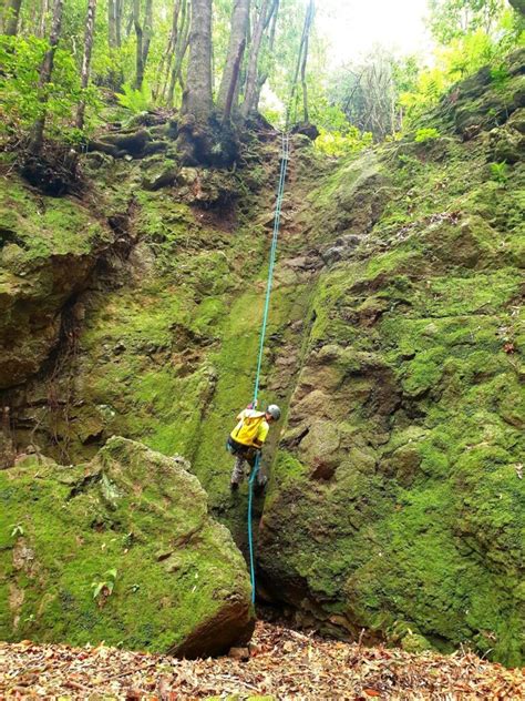 Anaga canyoning rappelling