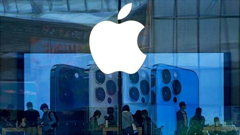 Analysis: Apple is not the only retailer…