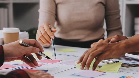 Analysis: a difficult partnership