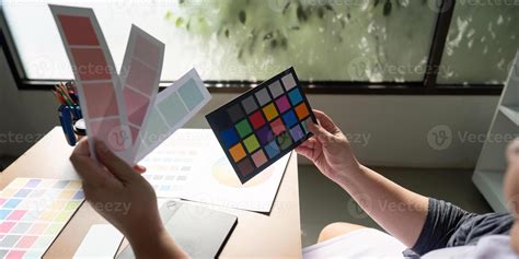 Analyzing Color Selection and Versatility