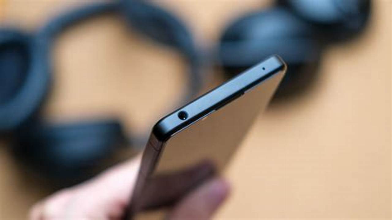 Android Phones With Headphone Jack 2024