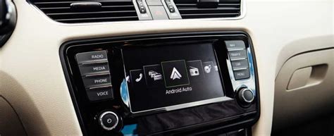 Android Auto glitch causes Assistant to read messages in the wrong language