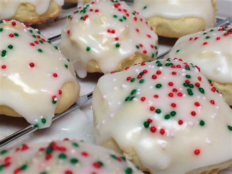 Anginetti (Italian Lemon Drop Cookies)