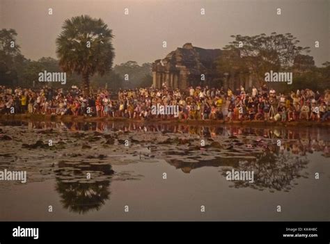 Angkor Wat Crowd