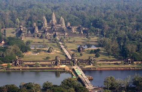 Angkor Wat Drawbacks