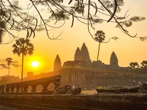 Angkor Wat Sunset Tour