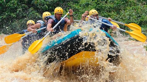 Angra Rafting Review: Jeep Ride Through the Rainforest