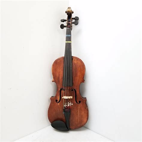 Faciebat Anno 1713 Violin