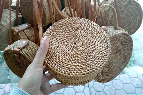 Anyaman rotan Bali