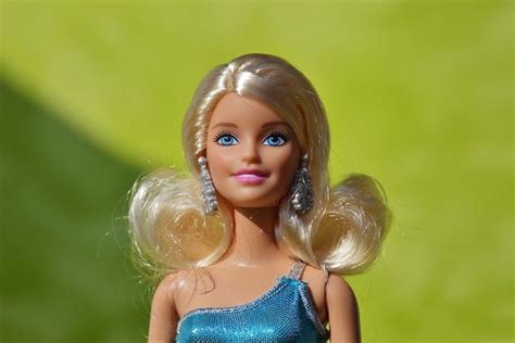 Apa Arti Barbie