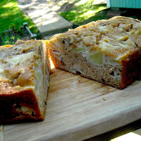 Apple Walnut Bread Recipe