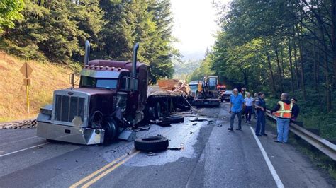 Appleton Carnage: Accident Today Involves Multiple Semi-Trucks, Highways Shut Down