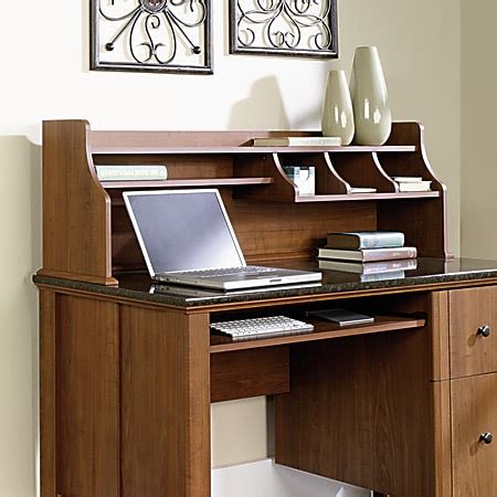 Appleton Computer Desk Features