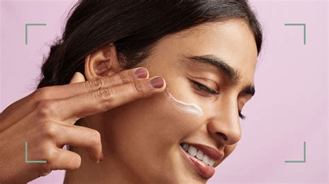 Applying Your Retinol Eye Cream Like a Pro