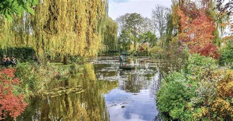 April to October Giverny