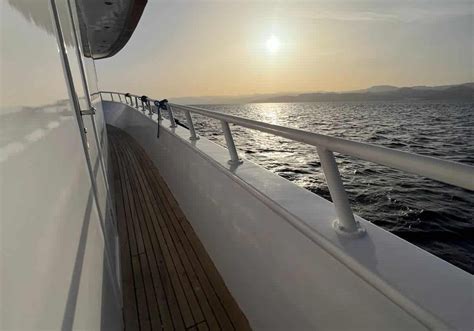 Aqaba Sunset Cruise: A Relaxing Review with BBQ, Dinner, and Drinks