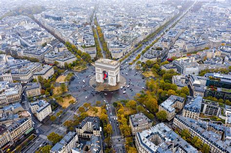 Arc de Triomphe view
