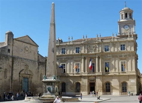 Arles Private Tour