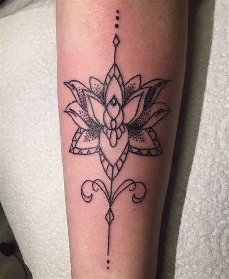 Embark on a Stunning Journey of Self-Expression: Top 10 Arm Tattoos for Girls in 2021