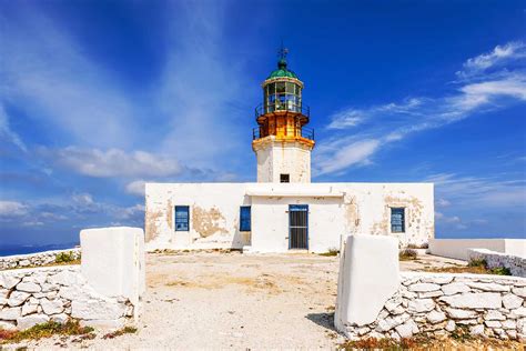 Armenistis Lighthouse visit tips