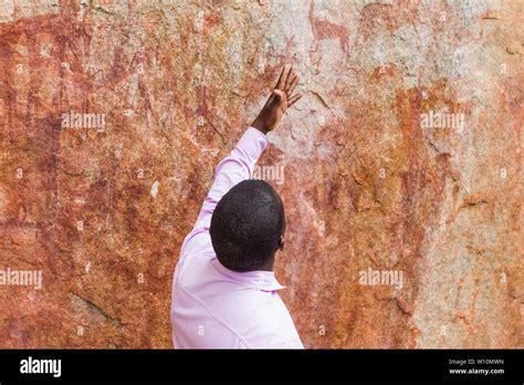 Art Historian Explaining