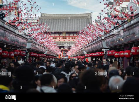 Asakusa Crowds