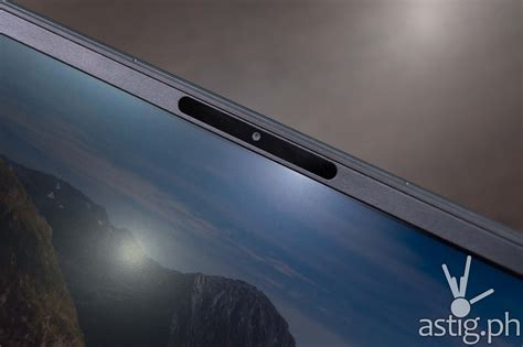 Asus ZenBook Duo webcam