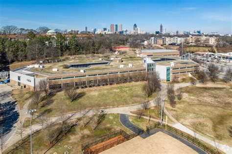 Maynard Holbrook Jackson High School / Overview