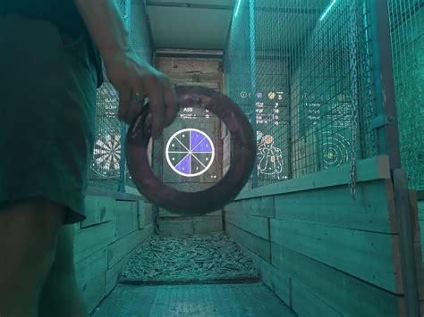 Atocha interactive axe throwing
