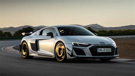 The Phenomenal Audi R8: Unleashing the Power and Style of a Supercar