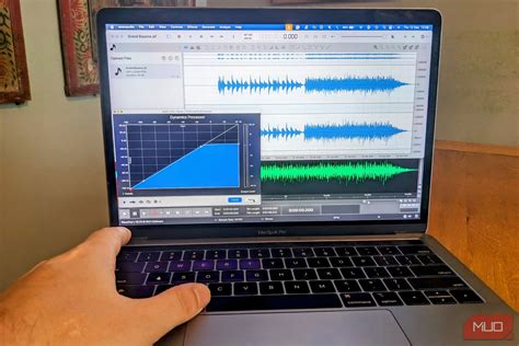 Audio Editor Studying in Class