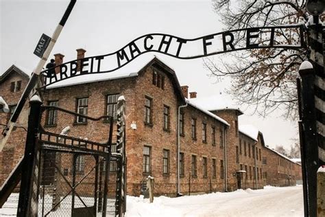 Auschwitz sign