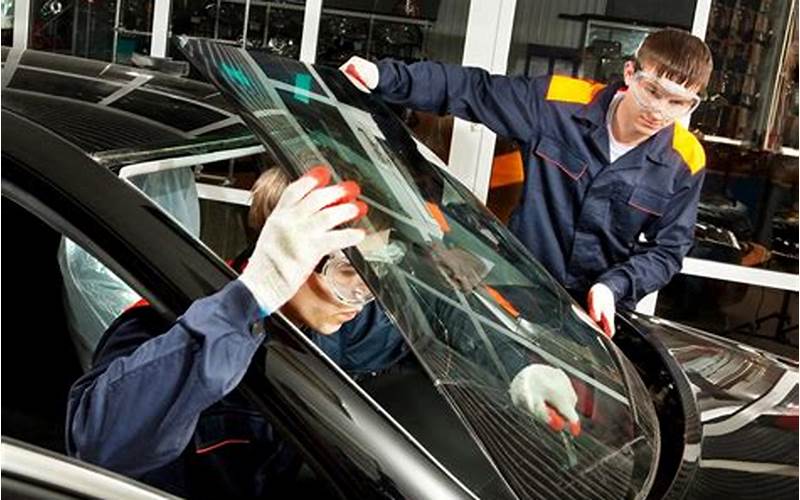 Auto Glass Repair Technician
